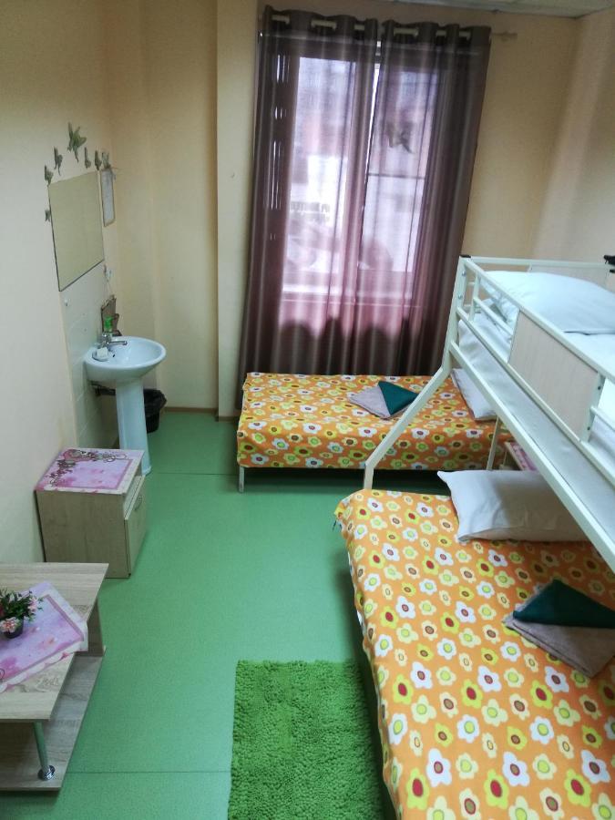 Dachny Hostel Nowosybirsk Zewnętrze zdjęcie